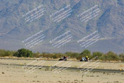 media/Nov-17-2024-CVMA (Sun) [[1fec520723]]/Race 8-Formulw LW Twins SHOOTOUT/